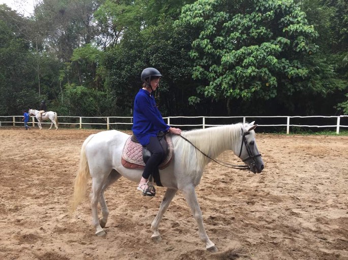 H on horse